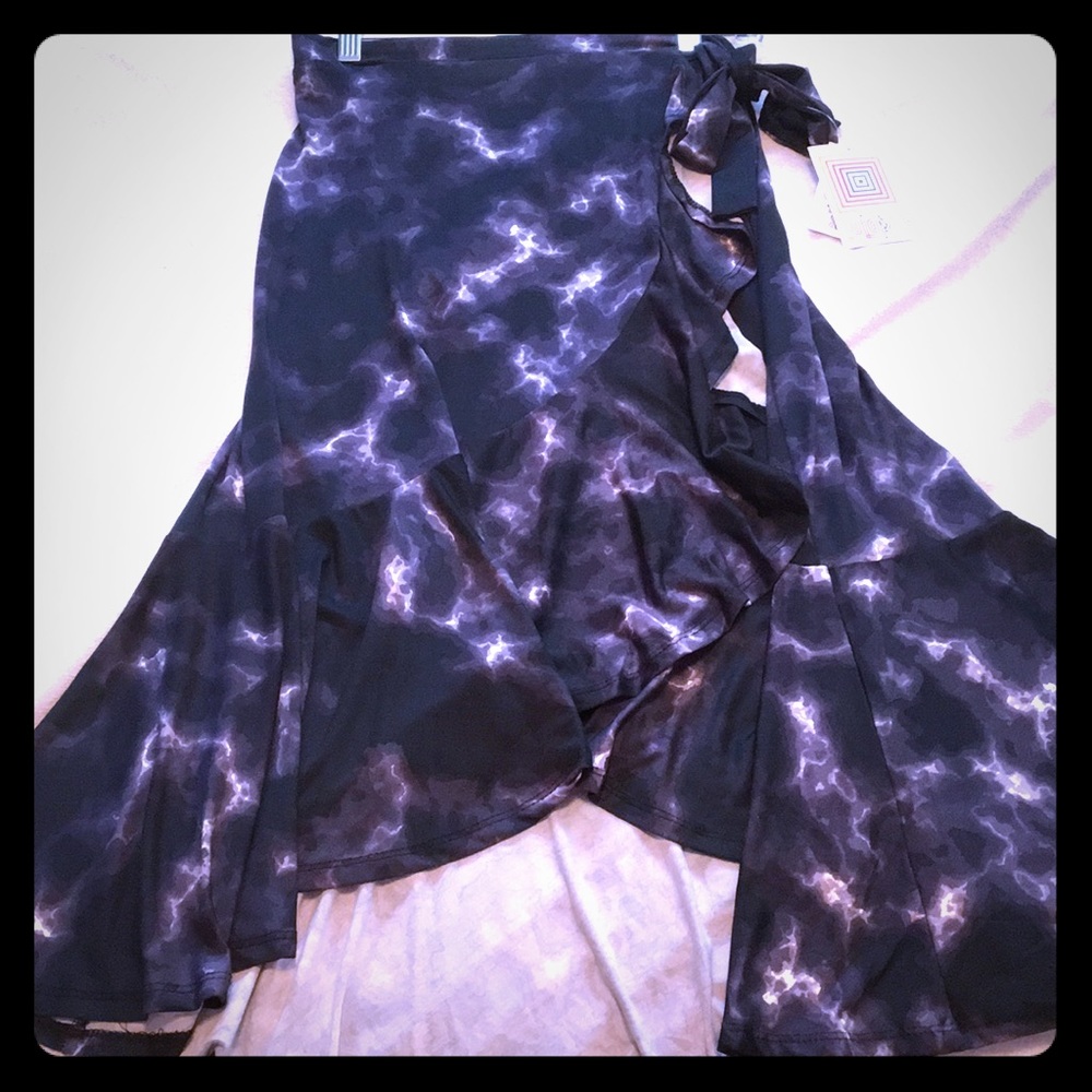 LuLaRoe Bella tie Dye Skirt